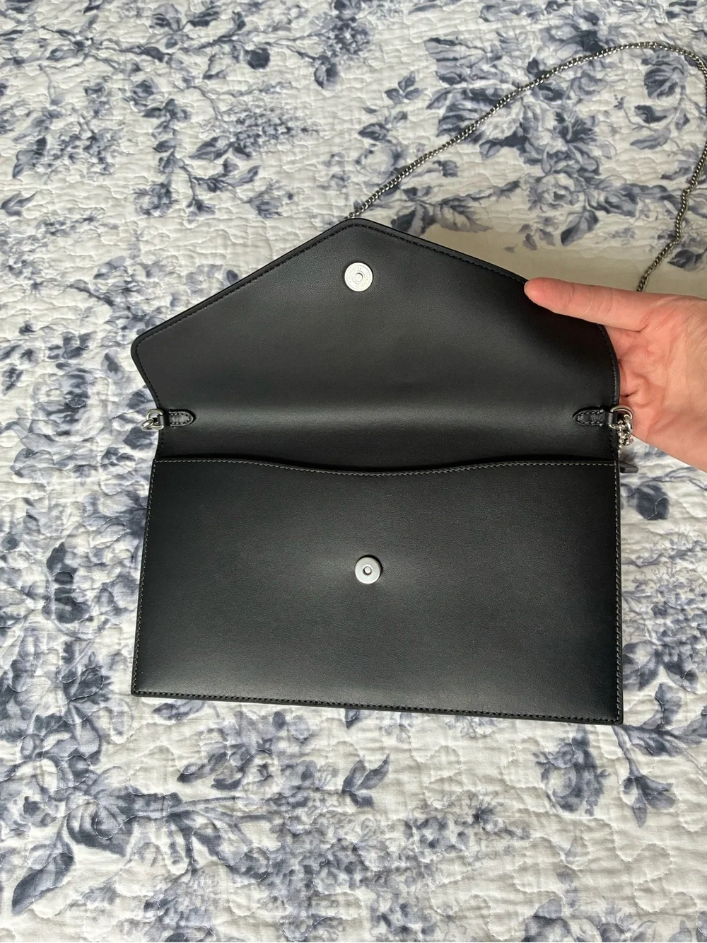 Coach Essential Small Leather Clutch Chain Crossbody Purse